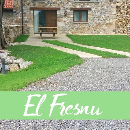 Apartamentos Rurales Casa La Piedra Collia Bagian luar foto