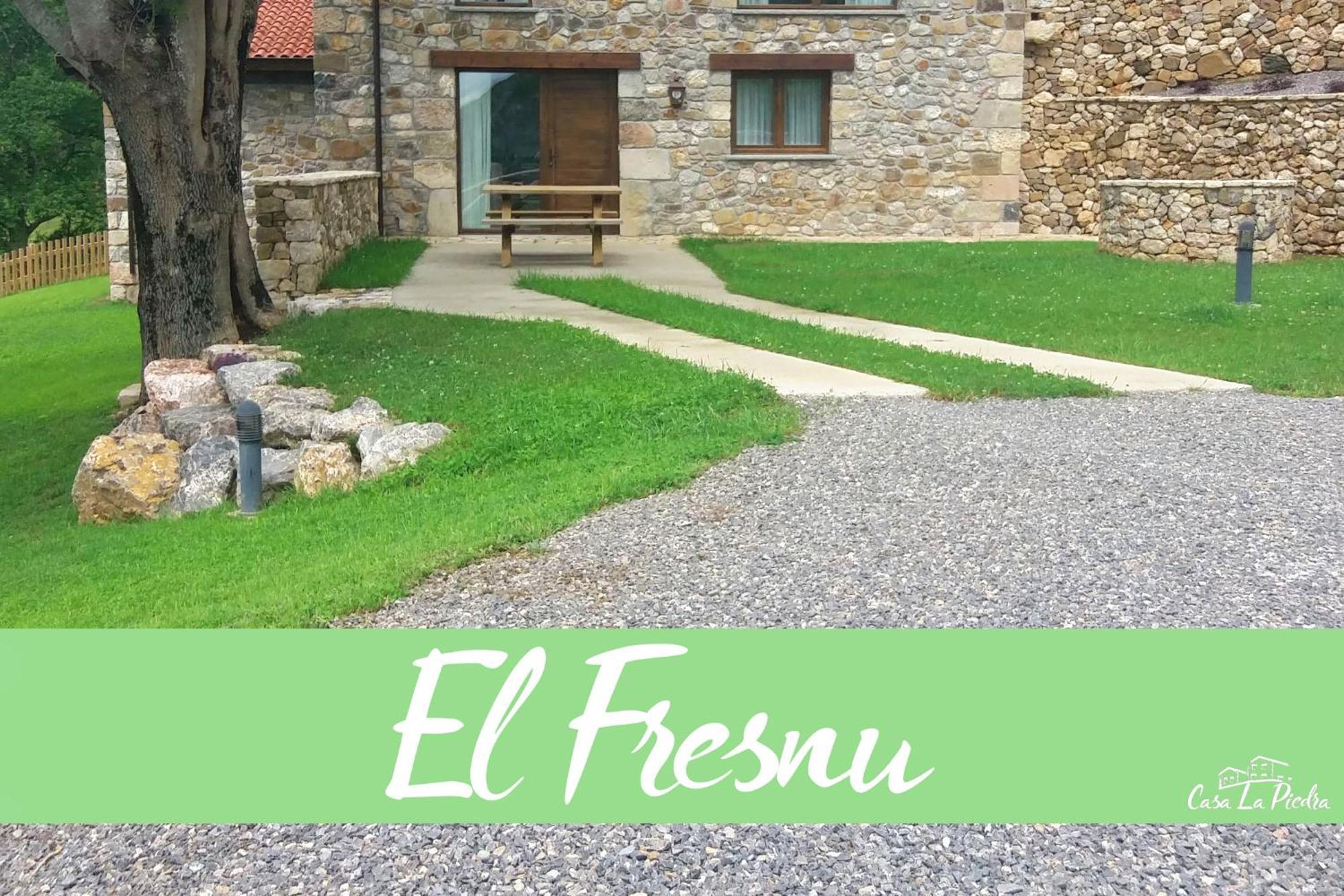 Apartamentos Rurales Casa La Piedra Collia Bagian luar foto