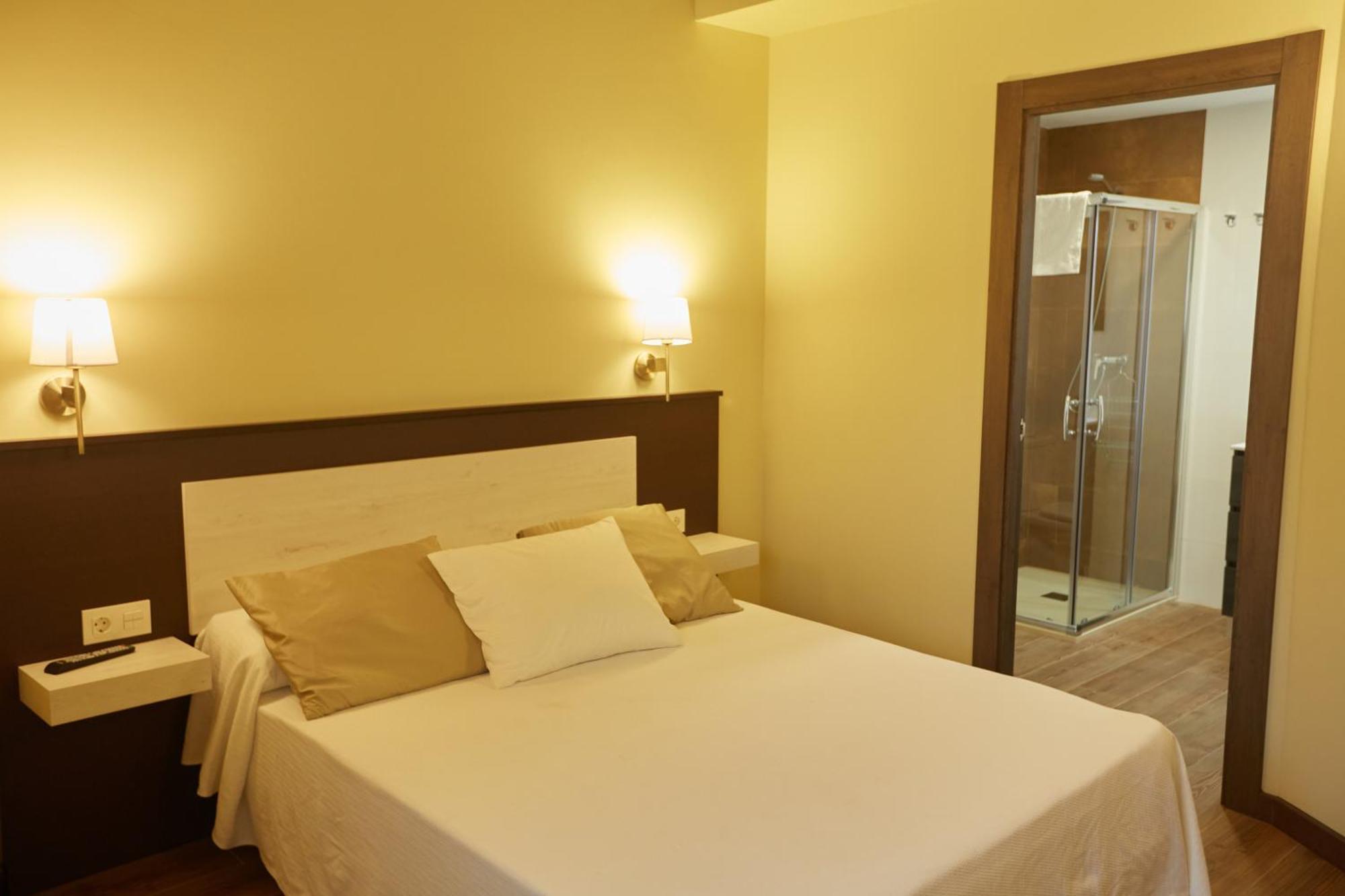 Apartamentos Rurales Casa La Piedra Collia Bagian luar foto