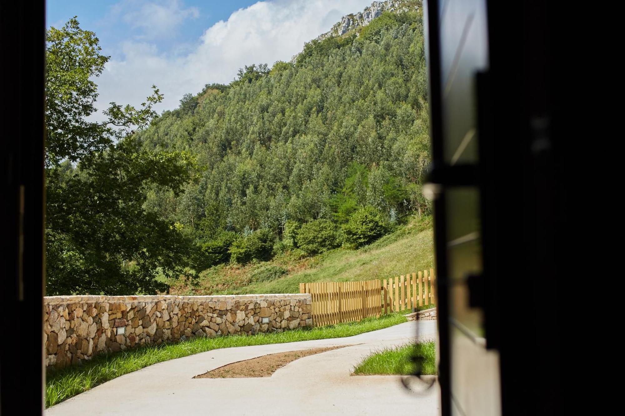 Apartamentos Rurales Casa La Piedra Collia Bagian luar foto